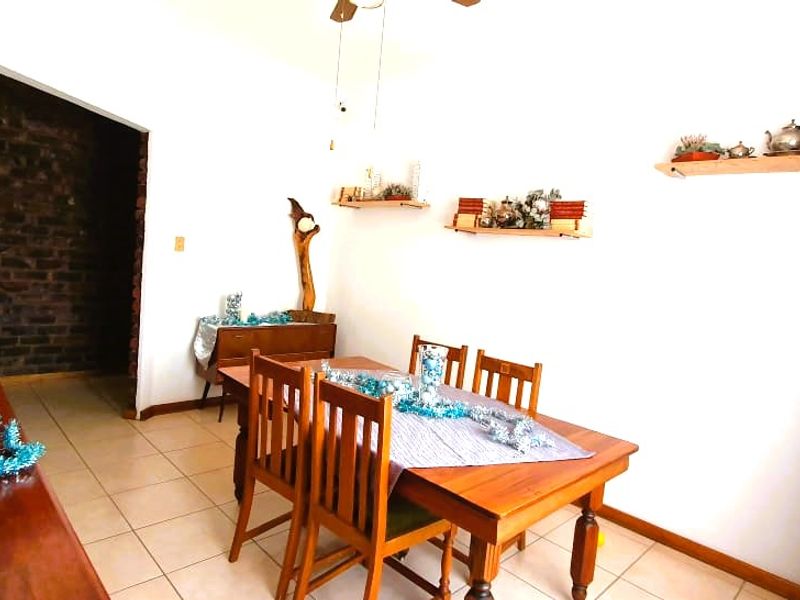 Huge Family Home for sale - Photo 4