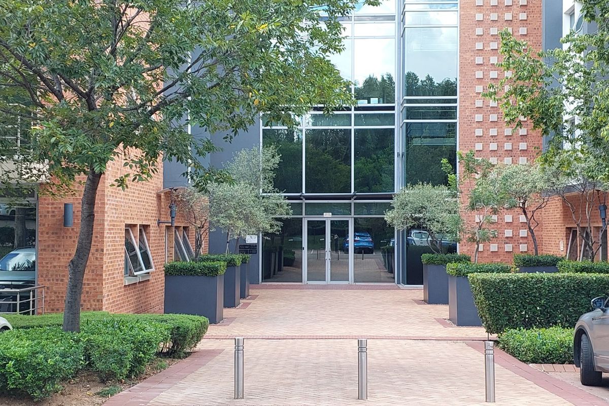 Premium Fully Fitted Office Space in Ballyoaks Office Park, Bryanston - Photo 2