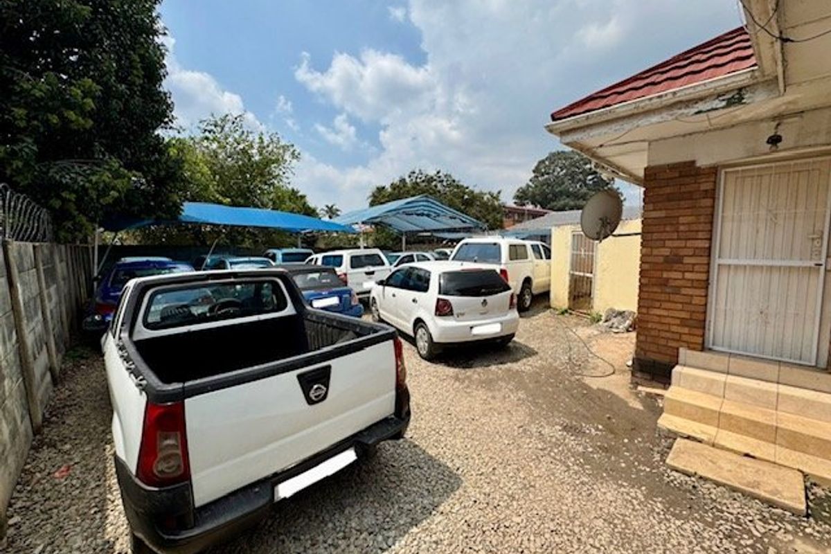 Spacious Home with Potential for Business or Family Living - Photo 5