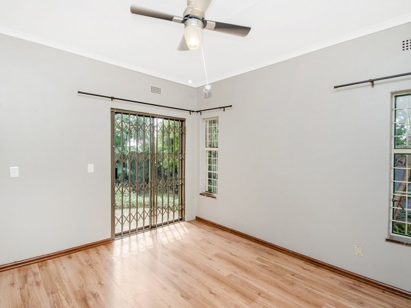 3 Bed 2 Bath House Single Garage - Photo 10