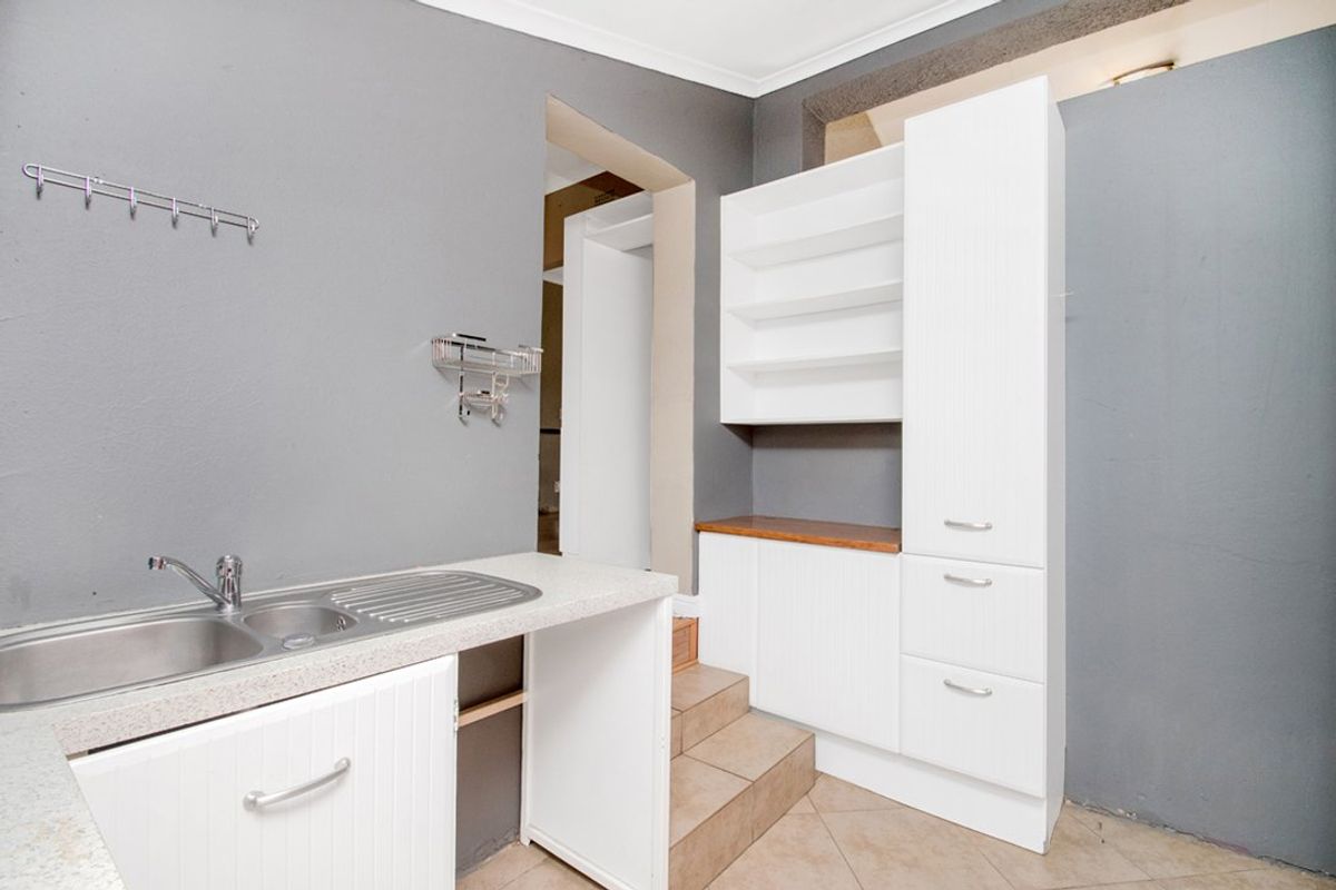 3 Bed 2 Bath House Single Garage - Photo 4