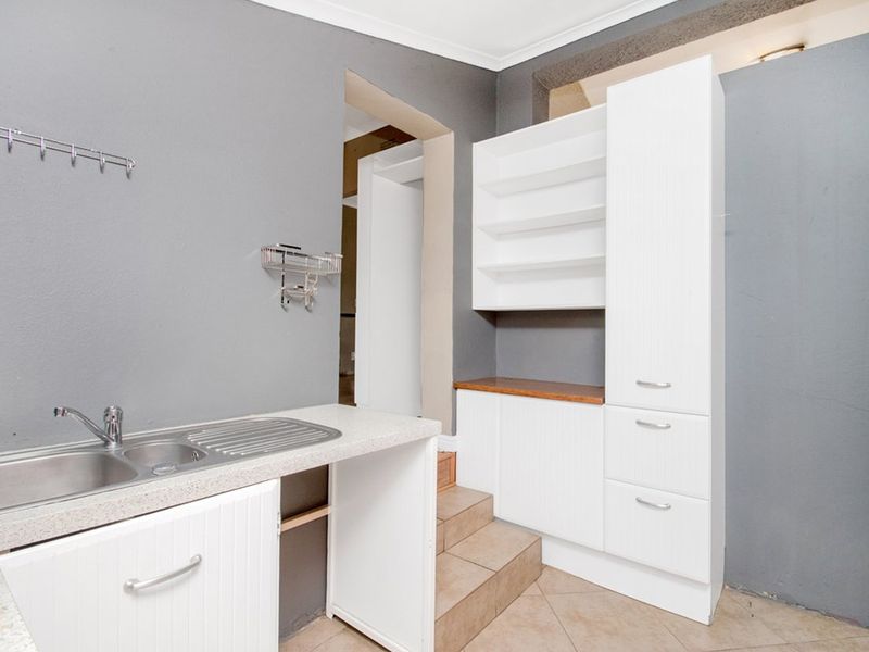 3 Bed 2 Bath House Single Garage - Photo 4