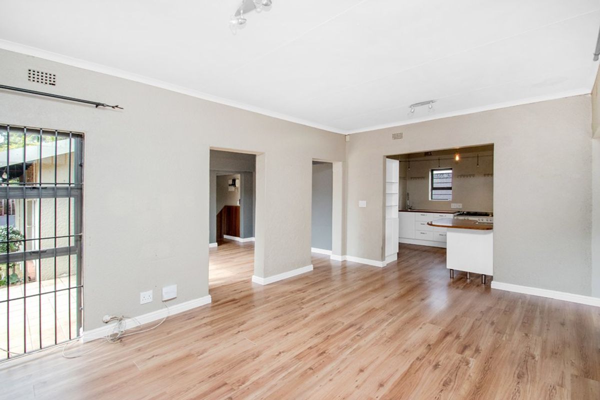 3 Bed 2 Bath House Single Garage - Photo 5