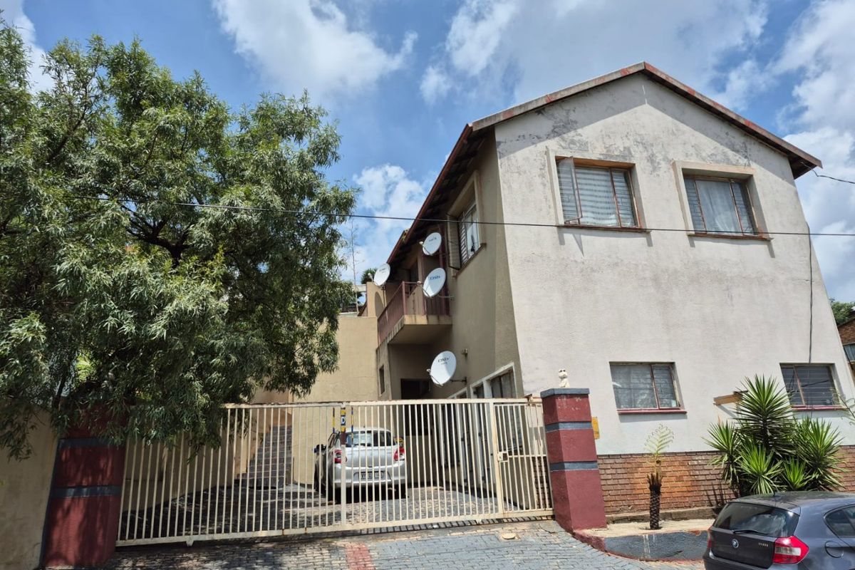 Multi Let Property for Sale in Hurst Hill. Endless potential. - Photo 3