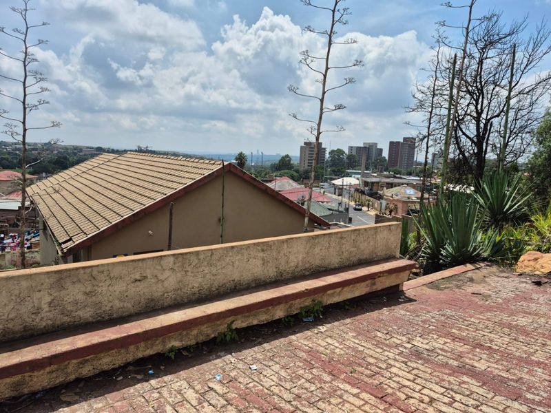 Multi Let Property for Sale in Hurst Hill. Endless potential. - Photo 9