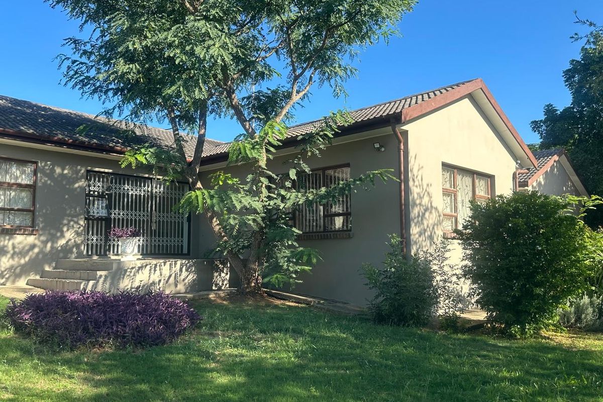 4 Bedroom House in Winterhoek Park - Photo 3