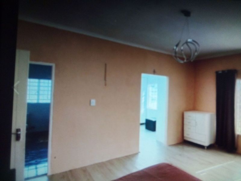 House, close to all prestigious High and primary schools, - Photo 9