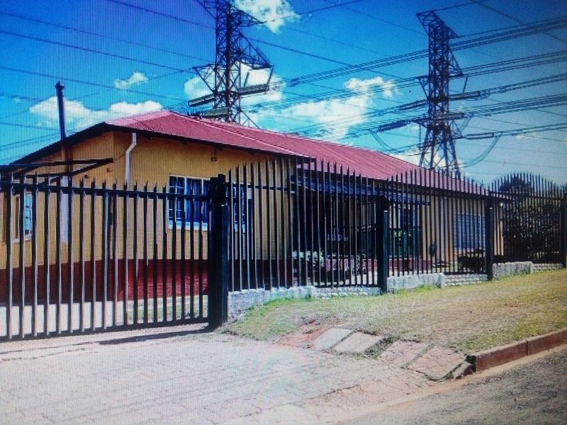 House, close to all prestigious High and primary schools, - Photo 2