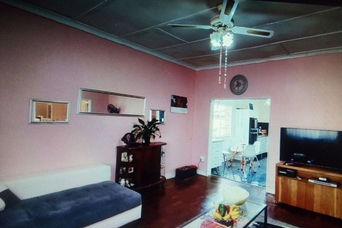 House, close to all prestigious High and primary schools, - Photo 5