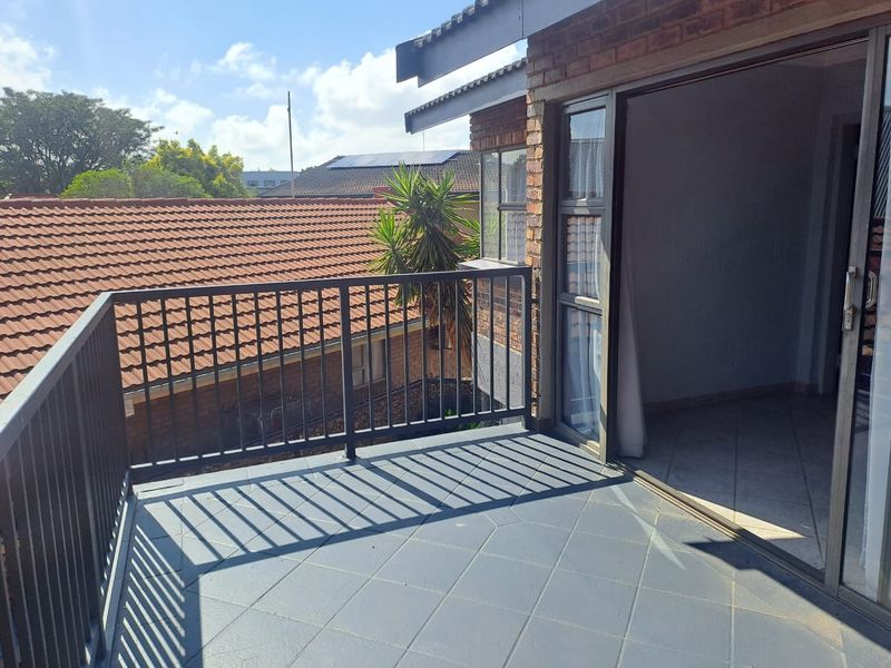 Furnished 4 Bedroom Home in Secure Vaal Marina Complex - Photo 9