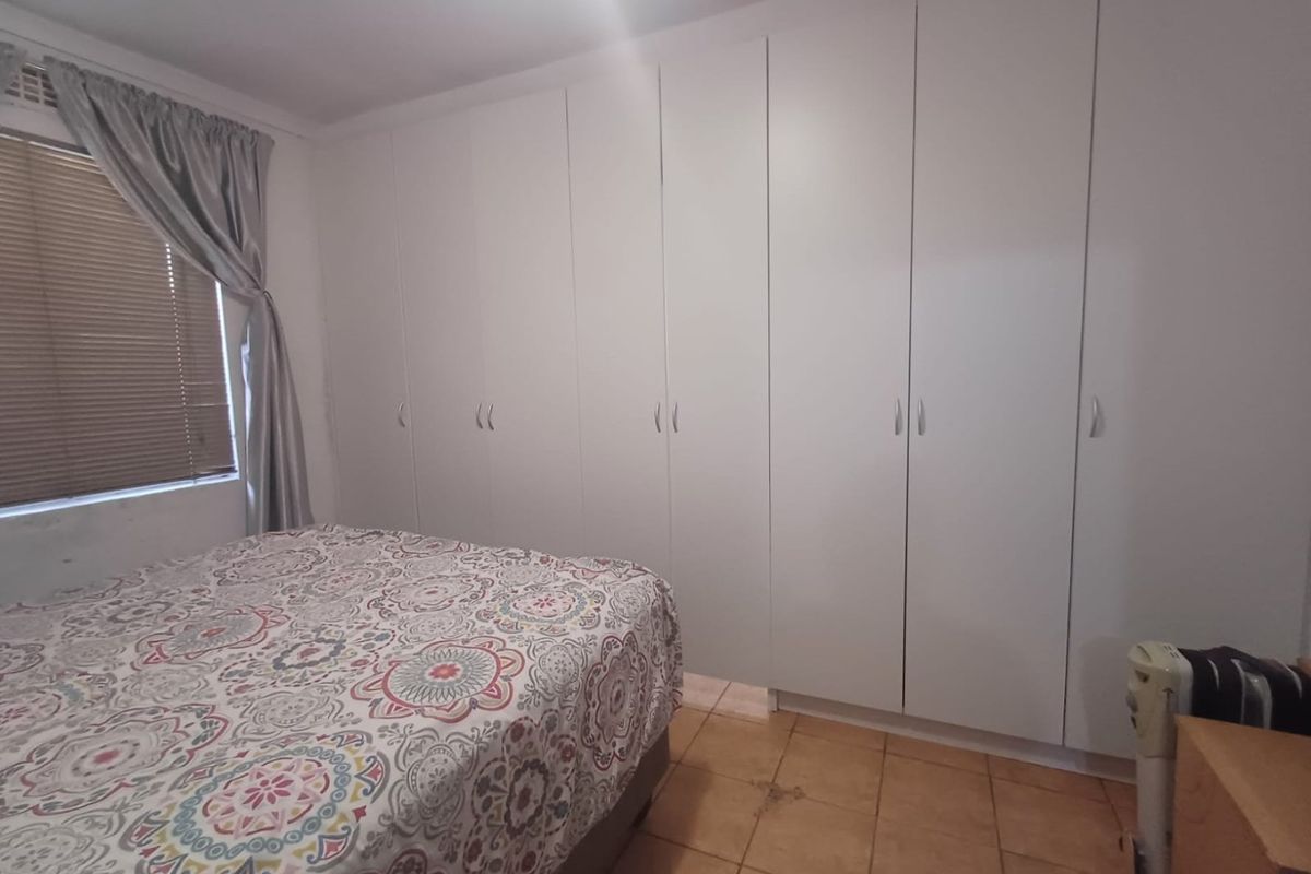 Family home in Hindle Park  - Photo 4