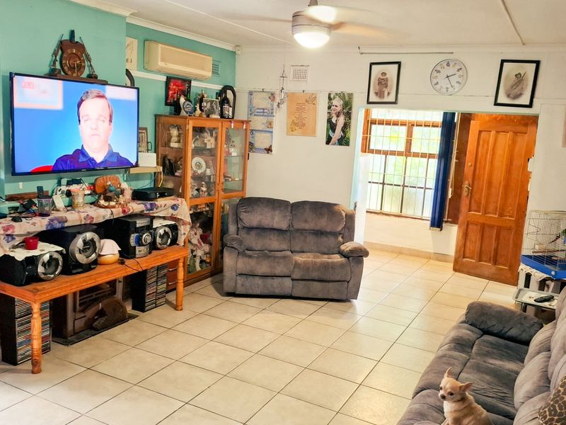 3 Bedroom House with Income-Earning Flatlet Ready for You and Your Family - Photo 5
