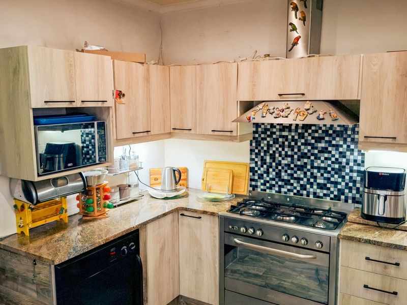 3 Bedroom House with Income-Earning Flatlet Ready for You and Your Family - Photo 9