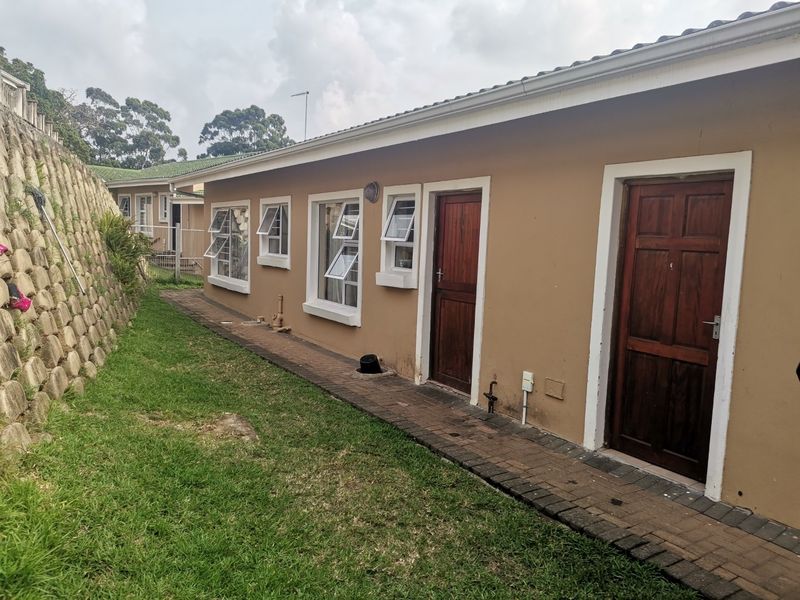 Coastal living at it's best in a small complex in Uvongo. - Photo 4
