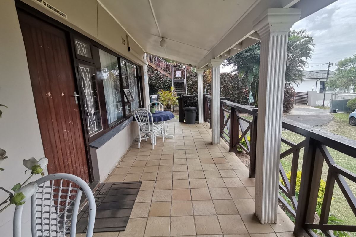 Holiday accommodation that walking distance to the beach.  - Photo 3