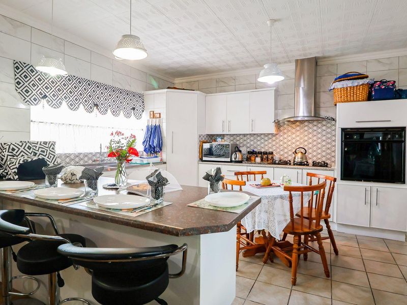 Rare Coastal Gem in Hartenbos – Your Dream Townhouse Awaits! - Photo 10