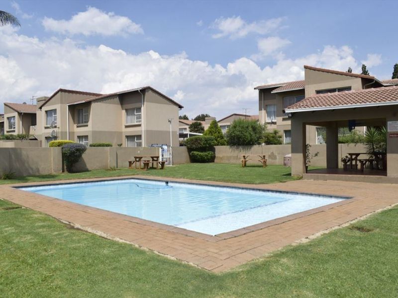 House Features Overview - Photo 3