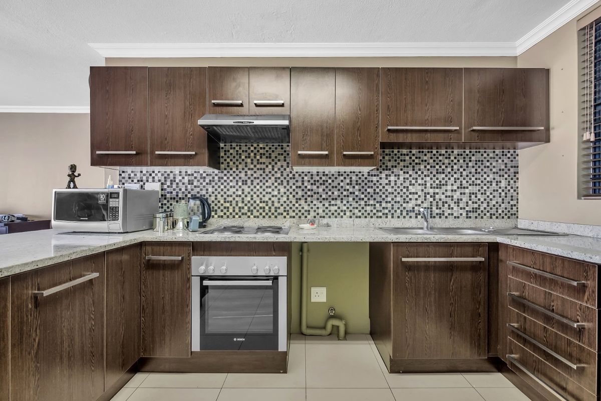 2 Bedroom Apartment in Solheim - Photo 4