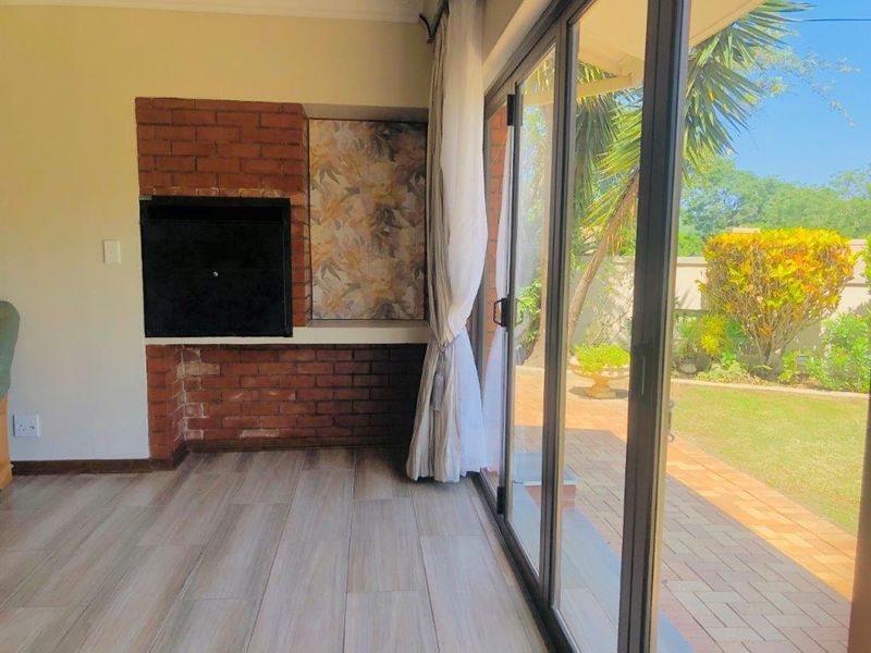 Exquisite Family Oasis Being Sold Fully Furnished  - Photo 4