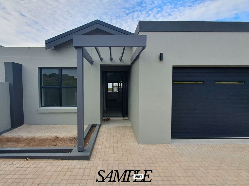 Spectacularly Modern Duet in Paradise Coast - Photo 2