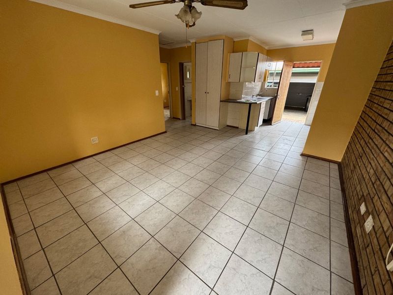 Property Features - Photo 7