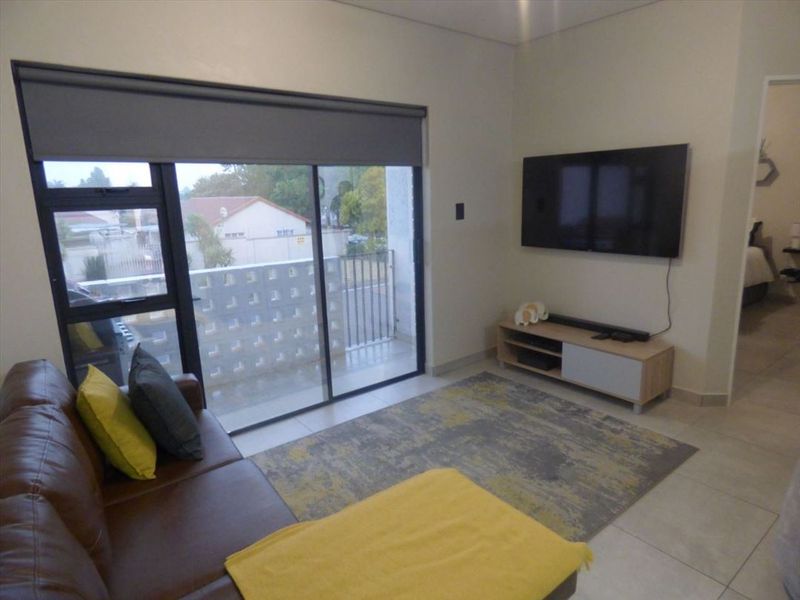 Charming Family Home with Excellent Features - Photo 2