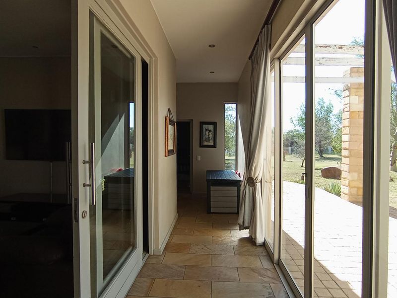 4 Bedroom House for Sale in Saddlebrook Estate - Photo 9