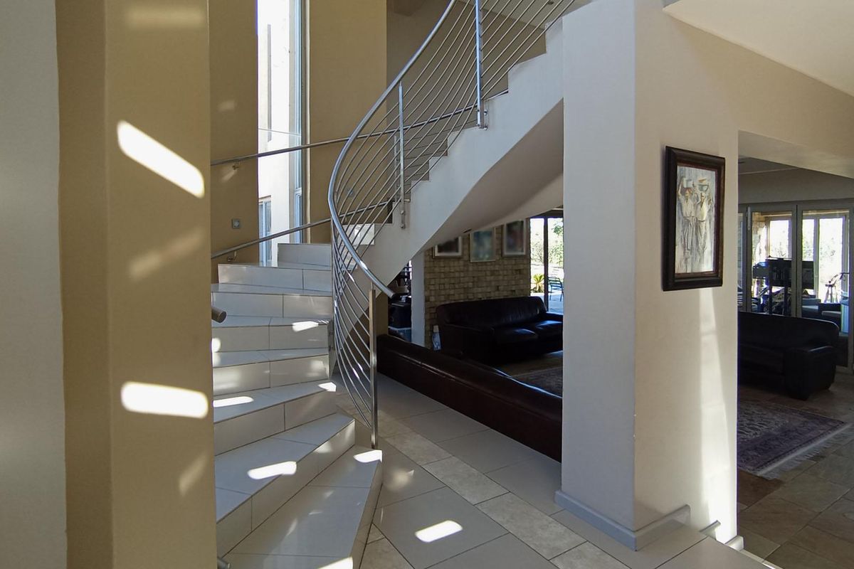 4 Bedroom House for Sale in Saddlebrook Estate - Photo 5