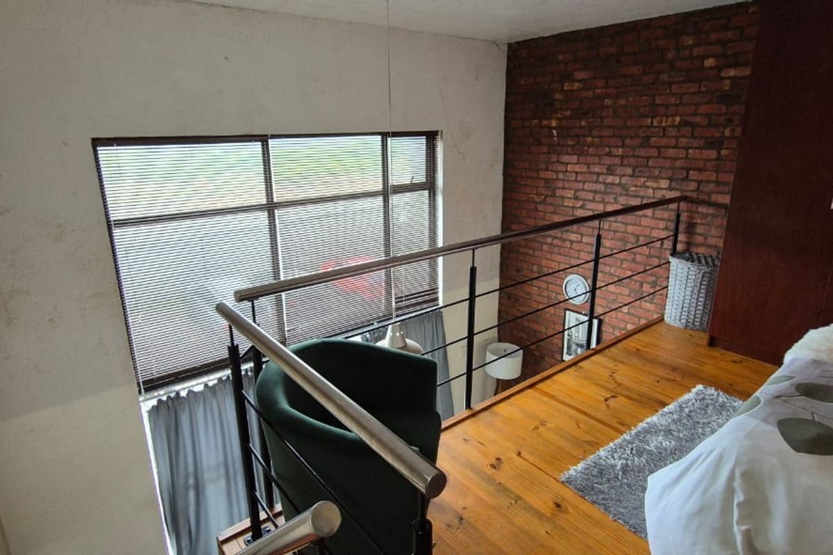 Funky modern investment opportunity  - Photo 3