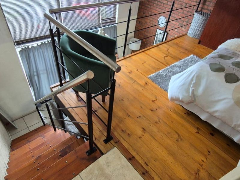 Funky modern investment opportunity  - Photo 4