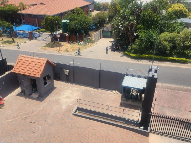 SIMPLY THE BEST FROM THE REST - Photo 2