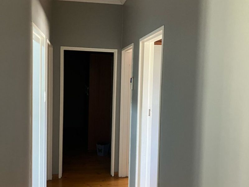 Very Neat Family Home in Bothasrus, Despatch for Sale! - Photo 10