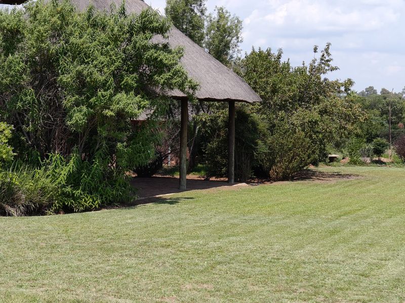 Tranquil Thatch home for sale in a secure family orientated complex - Photo 5