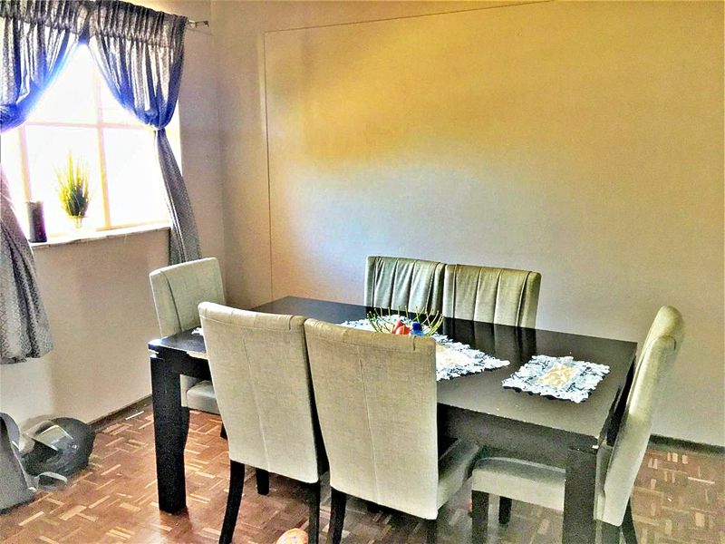 2 Bedroom Apartment / Flat for Sale in Sunnyside - Photo 4