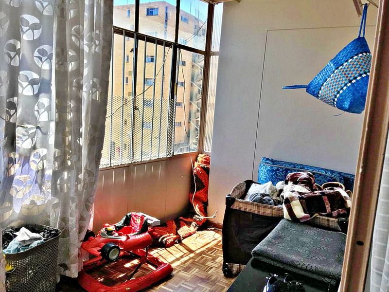 2 Bedroom Apartment / Flat for Sale in Sunnyside - Photo 10