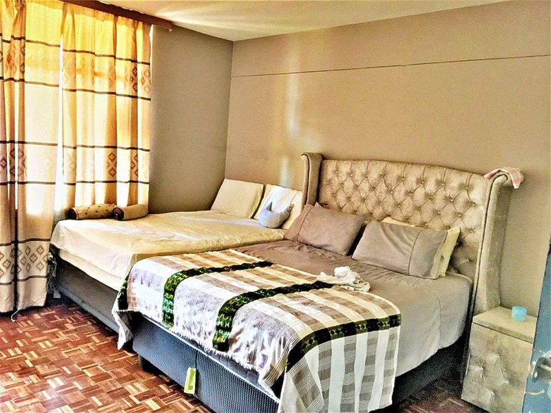 2 Bedroom Apartment / Flat for Sale in Sunnyside - Photo 9