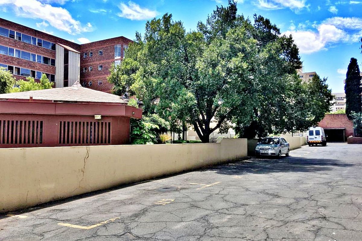 2 Bedroom Apartment / Flat for Sale in Sunnyside - Photo 3