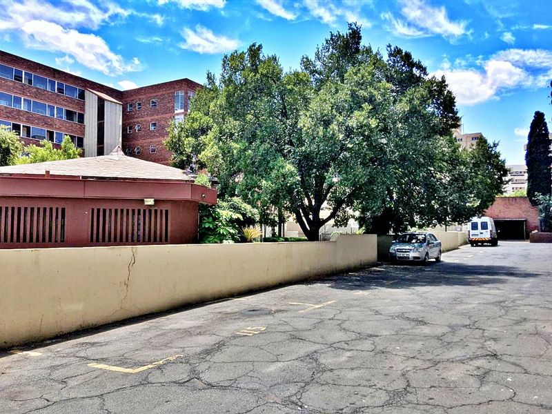 2 Bedroom Apartment / Flat for Sale in Sunnyside - Photo 3