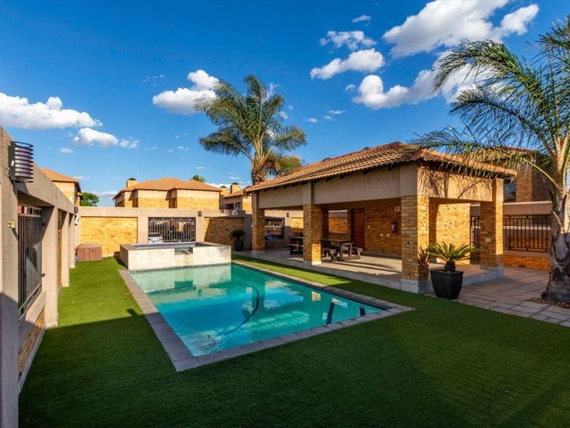 Charming 2-Bedroom Home with Pool for Sale - Photo 3