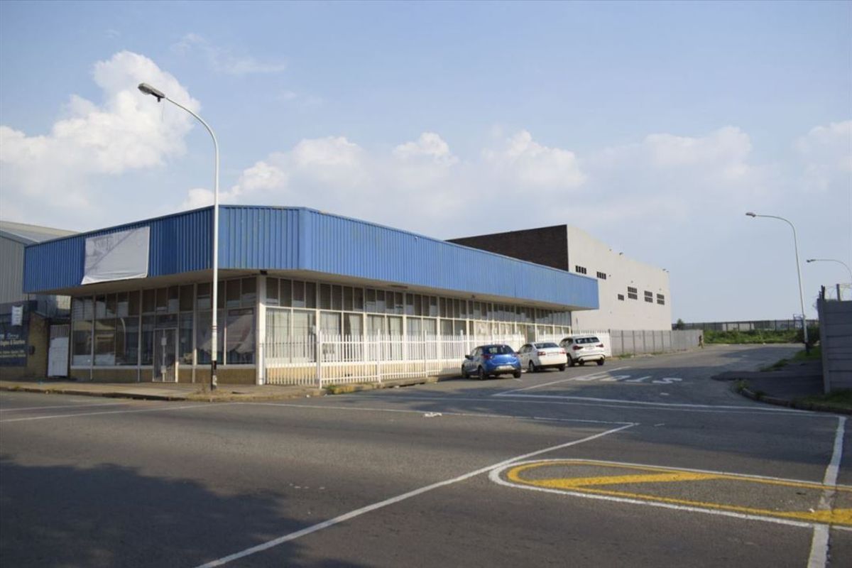 Commercial Property for Sale - Photo 3