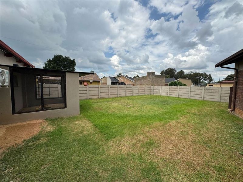 Spacious 4-Bedroom Family Home for Sale - Photo 3