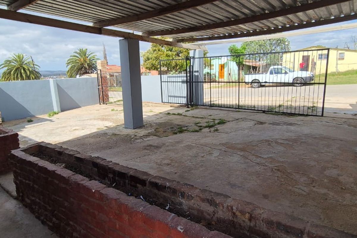 Spotless ready to move in family home  - Photo 4