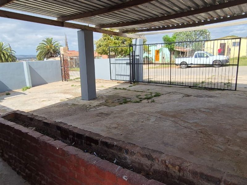 Spotless ready to move in family home  - Photo 4