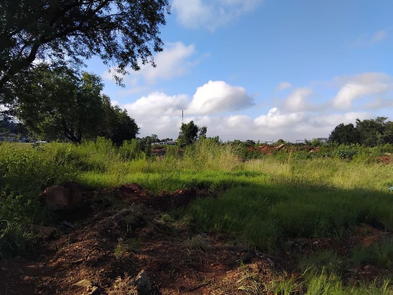 5 000 SQUARE METERS MIXED USE RE-ZONED PROPERTY DEVELOPMENT LAND FOR RENTAL - Photo 4