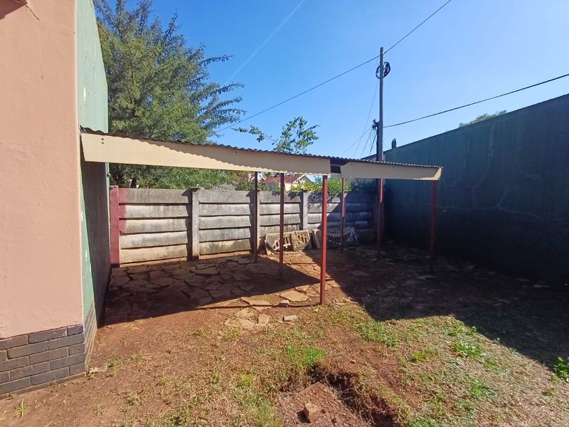 Home for Sale in Stilfontein – Ideal Location and Ample Space - Photo 6