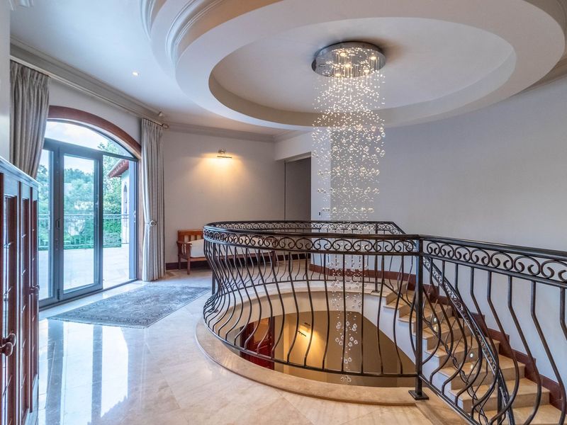 A Masterpiece of Luxury 5 Bedroom Home For Sale In Bedfordview - Photo 10