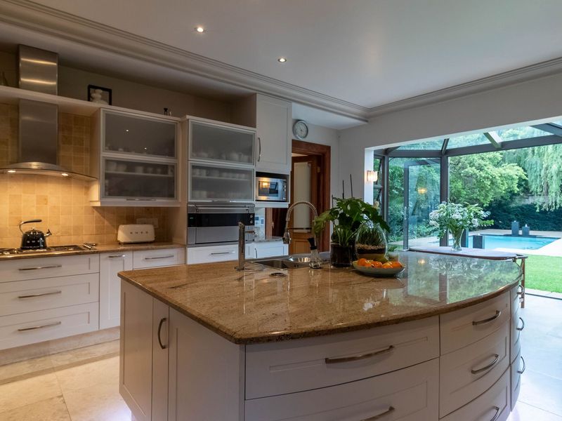 Luxury 5 Bedroom Home for Sale – A Masterpiece of Elegance & Modern Living - Photo 7