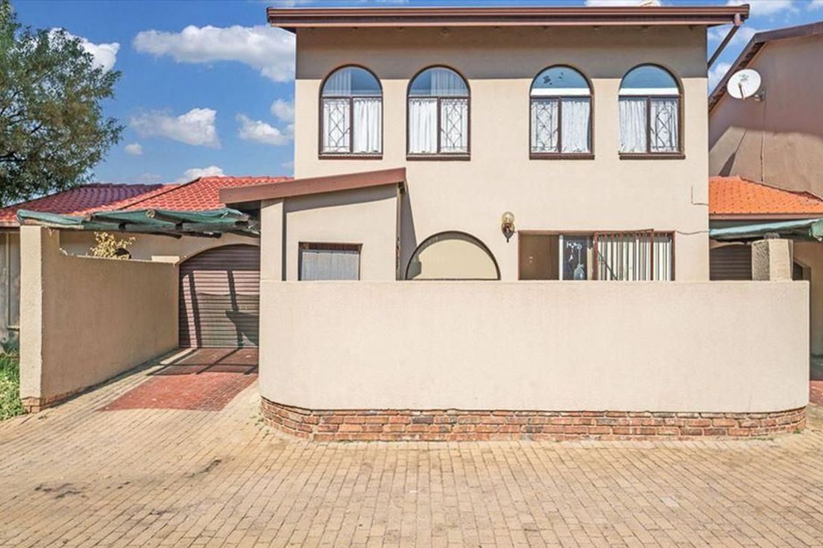 House Layout Overview - Photo 3