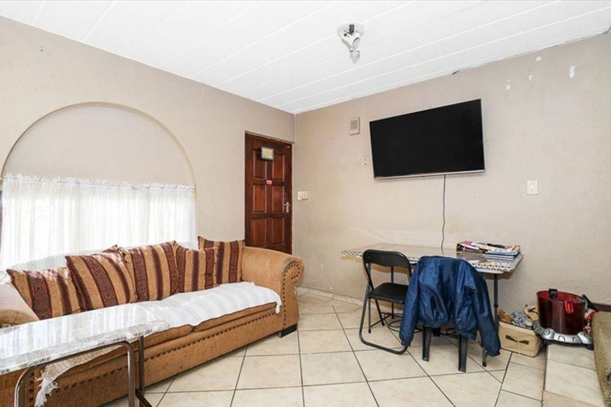 House Layout Overview - Photo 2