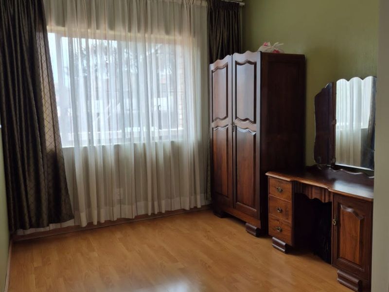 Immaculate 3 Bedrooms 2 Bathroom Apartment For Sale in Homestead Park  - Photo 10